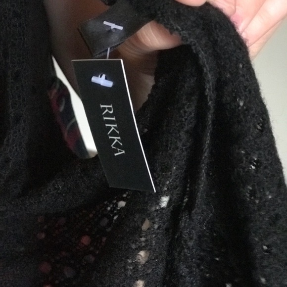 RIKKA Long Scarf Wrap Midnight Black Flower - Picture 4 of 7